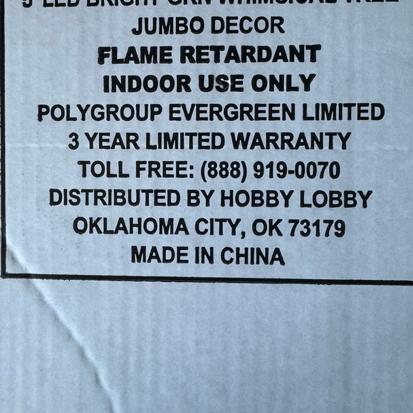 WHIMSICAL 5 Ft PRE LIT GREEN THE GRINCH CHRISTMAS TREE - Picture 7 of 9